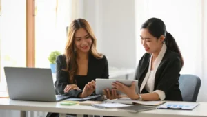 Kelas Merek merupakan pengelompokan atas suatu bidang usaha yang dijalankan untuk membedakan jenis barang/jasa yang dapat didaftarkan oleh setiap merek. Kelas merek menjadi salah satu syarat permohonan pendaftaran merek sesuai dalam Pasal 4 Ayat 2 UU No. 20 Tahun 2016 tentang Merek dan Indikasi Geografis.